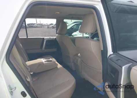 2013 Toyota 4Runner Sr5 z USA, uszkodzony, nr VIN JTEBU5JR1D5134754